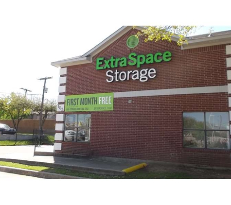 Extra Space Storage - Arlington, TX