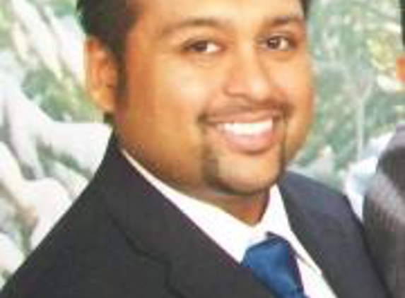 Dr. Deepak Agarwal, DMD - Blue Island, IL