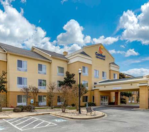 Comfort Inn & Suites - Camden, SC