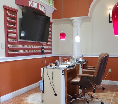 Kim Nails - Clermont, FL. Mani/pedi for Bill Lewis of Vero Beach while visiting Clermont, Florida.