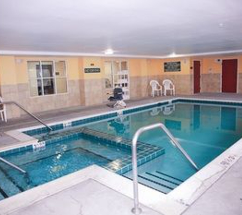 Country Inns & Suites - Wytheville, VA