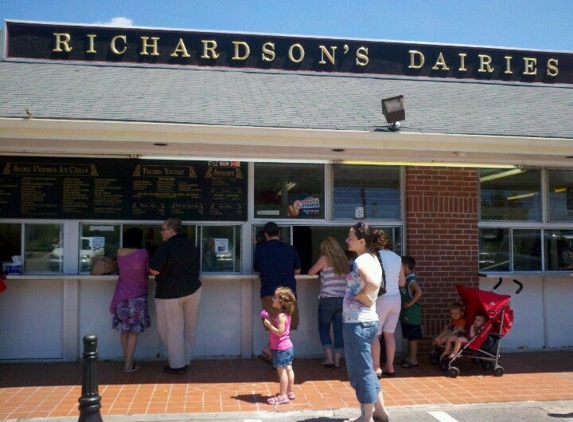 Richardson's Ice Cream - Middleton, MA