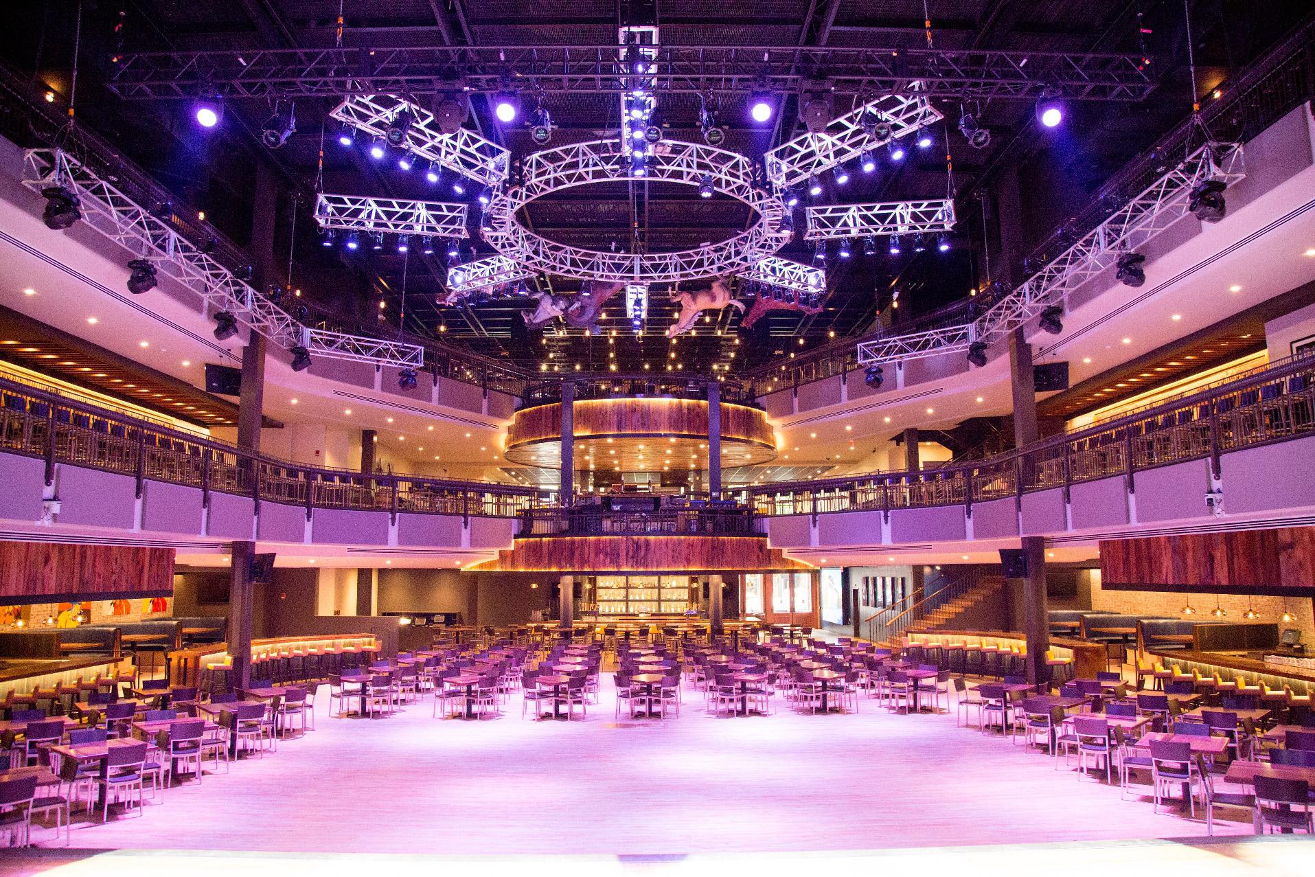 Wildhorse Saloon (Riverfront dance hall) photo 1