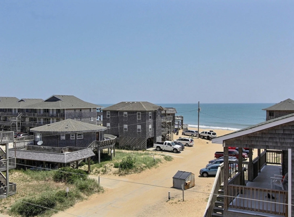 Lighthouse View Oceanfront Lodging - Buxton, NC