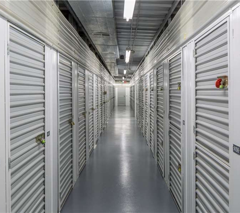 Extra Space Storage - Southgate, MI