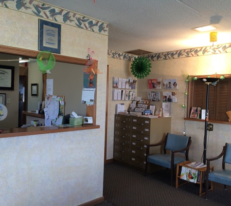 Holistic Dental: Wiley Green DDS - Frankfort, IN