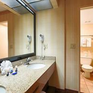 Best Western Plus Raffles Inn & Suites - Anaheim, CA