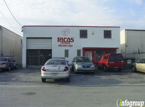 Ricos Candy Snack & Bakery - Hialeah, FL