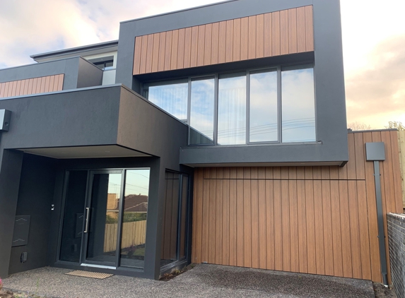 Steel Line Garage Doors - Upper Coomera, QLD