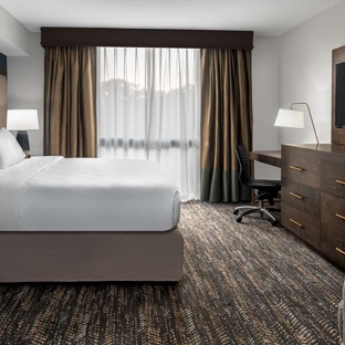 Embassy Suites by Hilton Nashville Airport - Nashville, TN