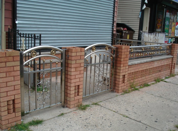 Island Awnings & Fencing. stainless steel entry gate and driveway gates