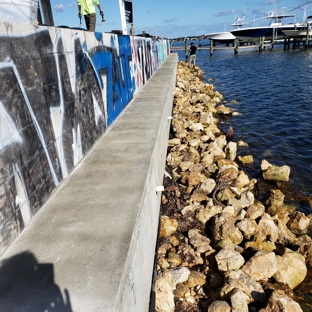 Jupiter Dock and Seawall LLC - Jupiter, FL. Jupiter Dock and Seawall LLC
561 779-3727