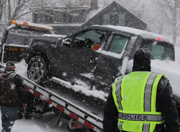 S AND S towing - Standish, ME