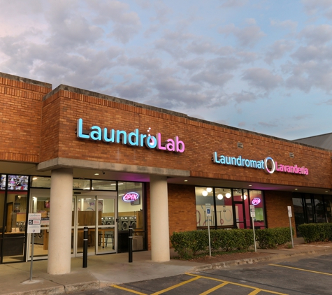 LaundroLab Laundromat - Austin, TX