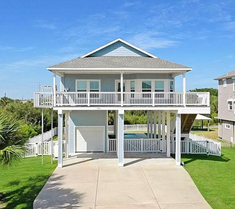 Grand Welcome Galveston Vacation Rental Property Management - Galveston, TX