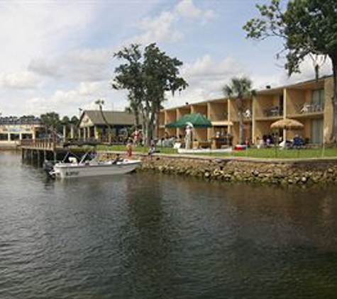 The Port Hotel & Marina - Crystal River, FL