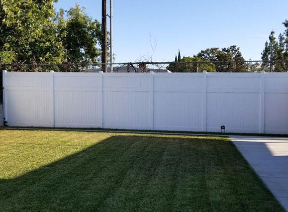 J & J Fence and Construction - Compton, CA