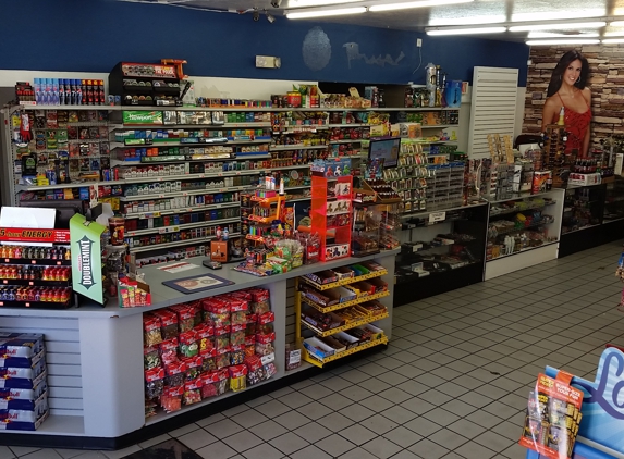 Express Gas - Phoenix, AZ. Clean location. Family owned and operated. Great service.