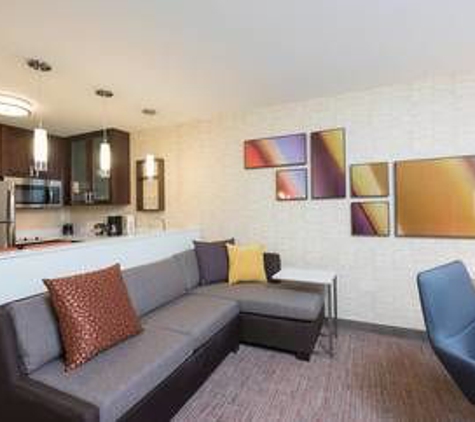 Residence Inn Milwaukee West - Wauwatosa, WI