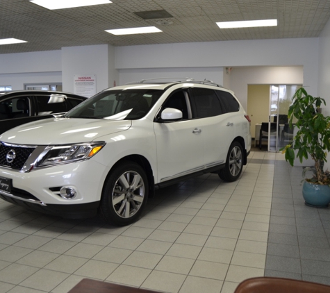 Legacy Nissan - Westbury, NY