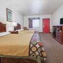 Super 8 By Wyndham McAlester - Hotels