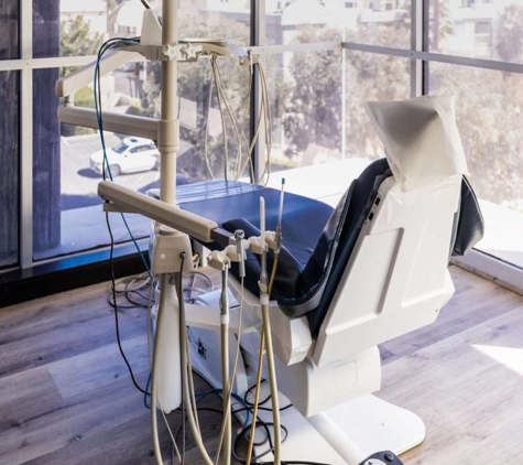 DNA Dental Studio Glendale - Glendale, CA