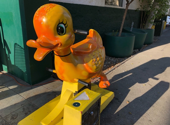 Ducky's Car Wash - Menlo Park, CA