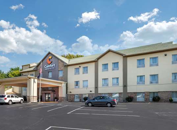 Comfort Inn & Suites - Cincinnati, OH