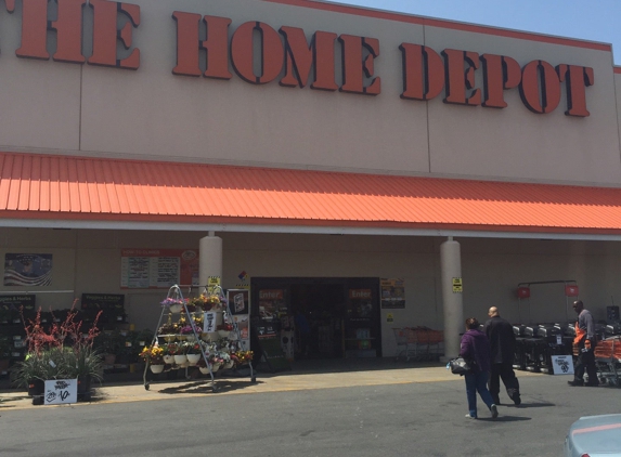 The Home Depot - North Hollywood, CA