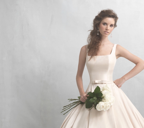 Le Salon Bridal Boutique - Valparaiso, IN