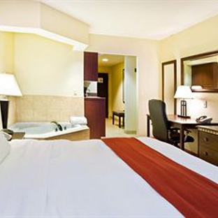 Holiday Inn Express & Suites Clewiston - Clewiston, FL