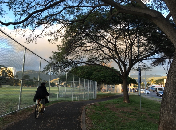 Island Triathlon & Bike - Honolulu, HI