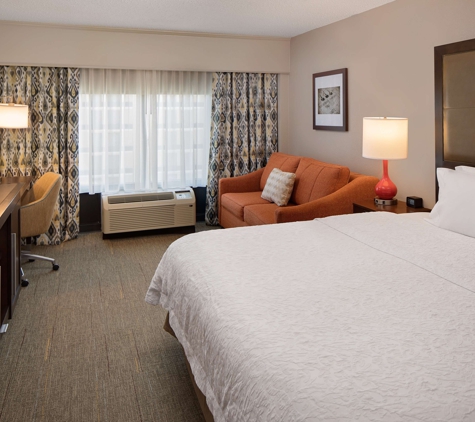 Hampton Inn Louisville Downtown - Louisville, KY