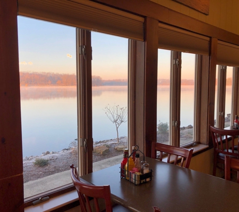 Stoll's Lakeview Restaurant - Loogootee, IN