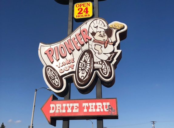 Pioneer Chicken - Bell Gardens, CA