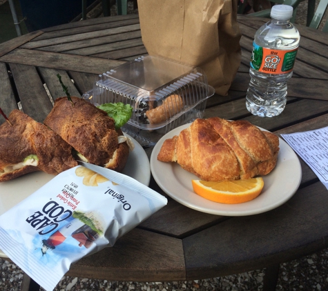 Pie in the Sky Bakery & Internet Cafe - Woods Hole, MA