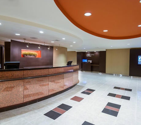 Courtyard by Marriott - Marlborough, MA