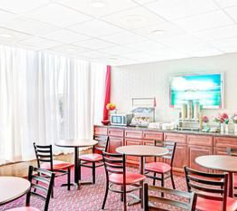 Ramada by Wyndham Rockaway - Rockaway, NJ