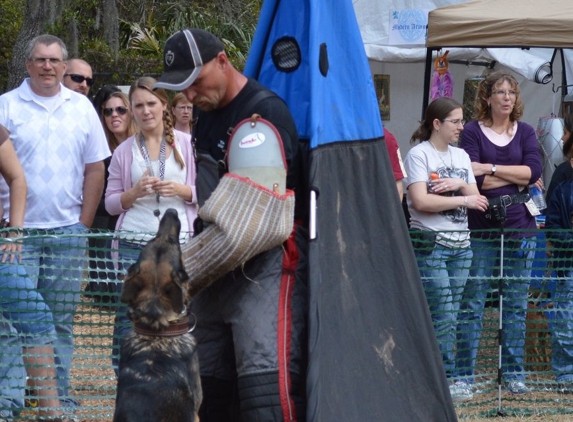 Vom Zeynep Kennels - Webster, FL