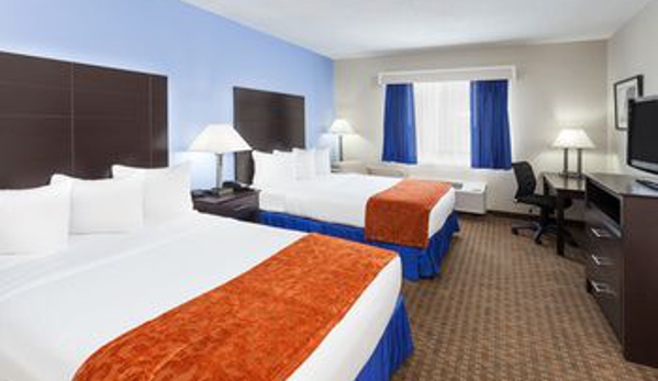 Baymont Inn & Suites - Mundelein, IL