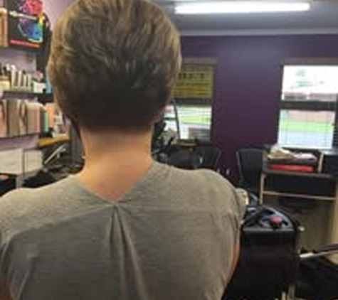 Marnie's Hair - Woree, QLD