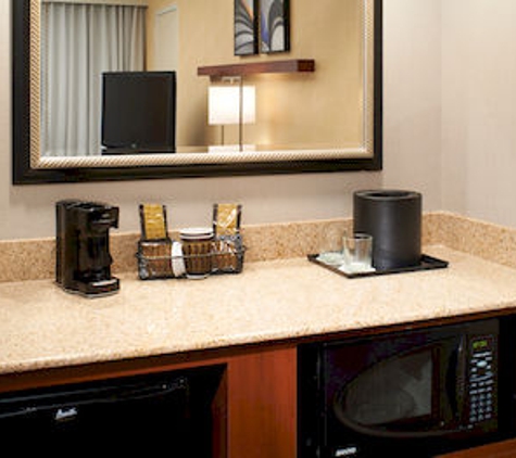 Courtyard by Marriott - Warren, MI