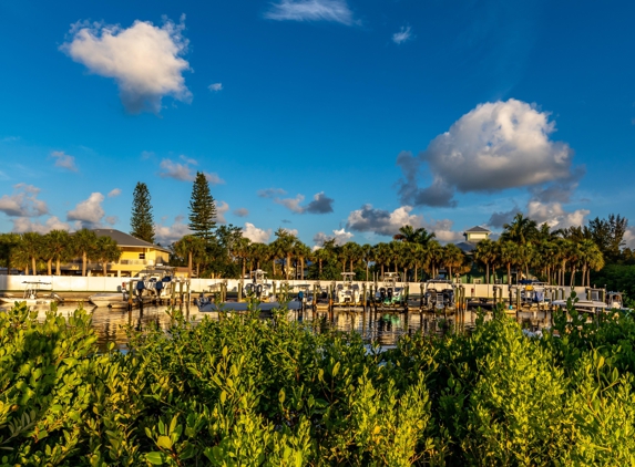 Cortez Village Marina - Cortez, FL