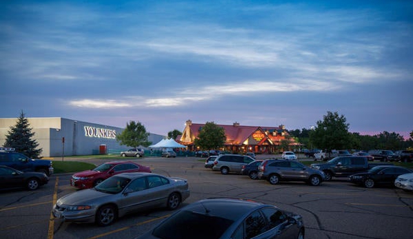 Oakwood Mall - Eau Claire, WI