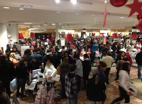 Macy's - Santa Maria, CA