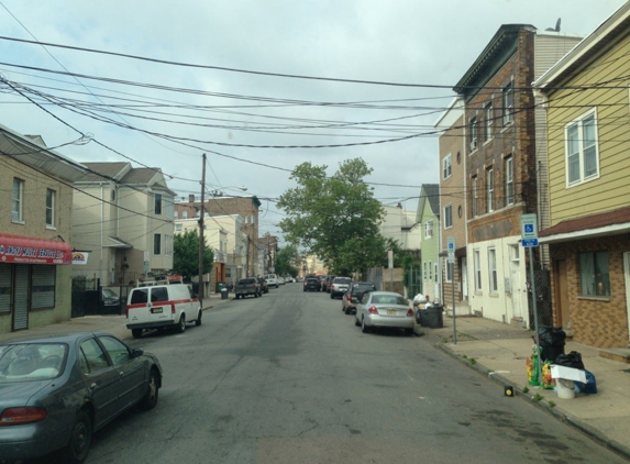 Golden Farm Market - Newark, NJ