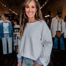 Mainstream Boutique Mankato - Clothing Stores