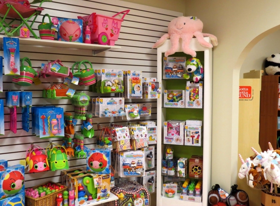Hollipops Fine Toys & Gifts - Simpsonville, SC
