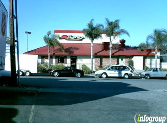 Pizza Hut - Huntington Beach, CA