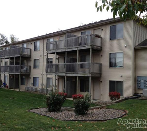 Lakeland Villa Apartments - Warsaw, IN